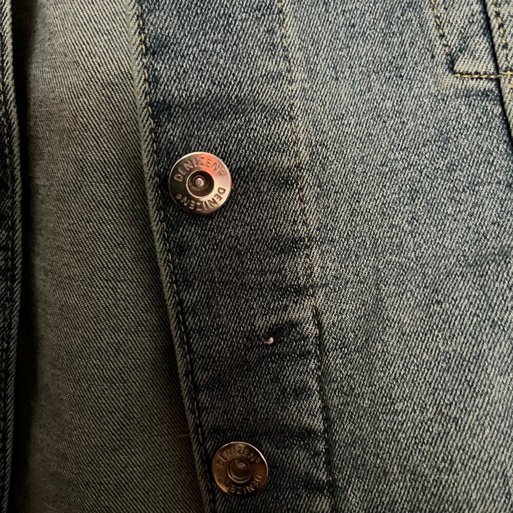 ‘Denizen’ Levis Distressed Short Blue Denim Jacket - Picture 4 of 8